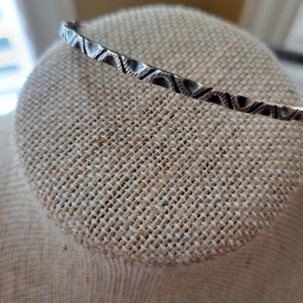 Sterling silver round bracelet from Bali!